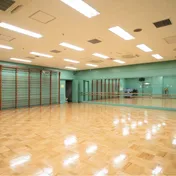 横浜市技能文化会館 トレーニングルーム内観