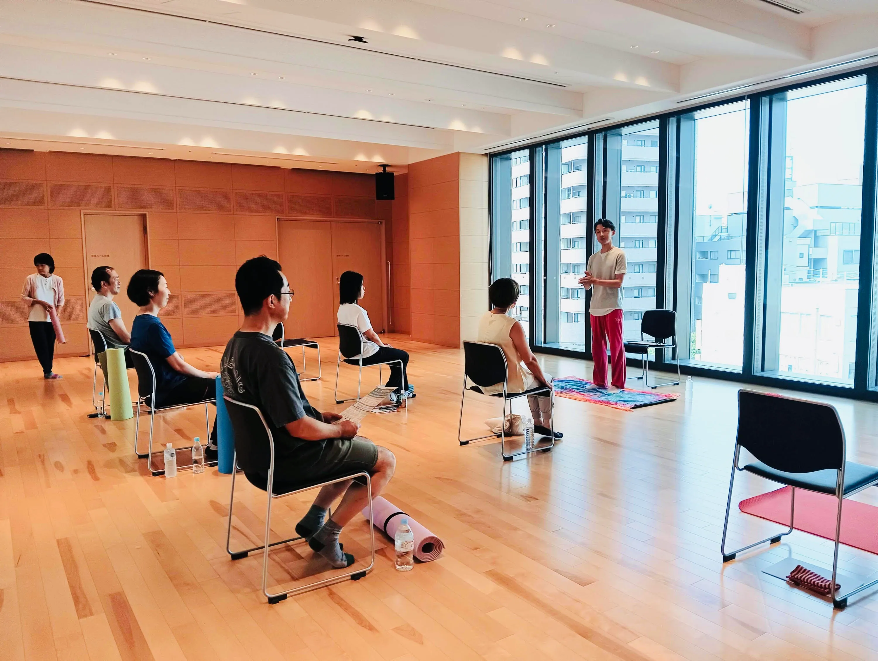 横浜のボイストレーニングのレッスン風景
